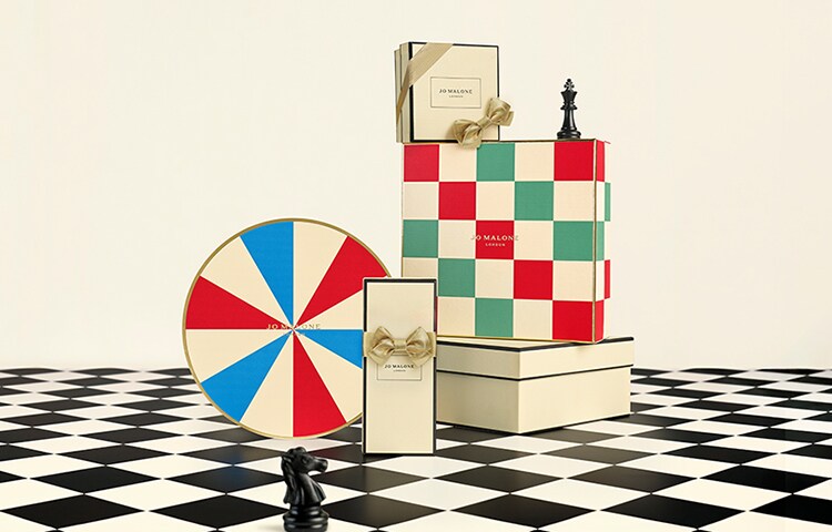 Jo Malone London Christmas Boxes and Gift Wrap